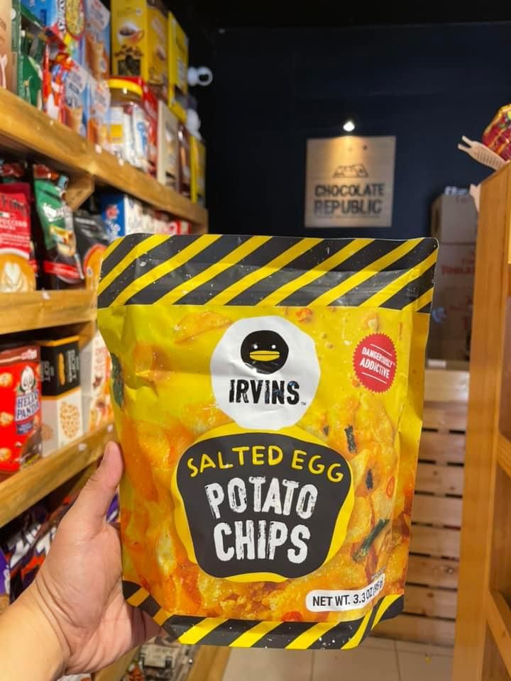 Irvin’s Salted Egg Potato Chips 95g