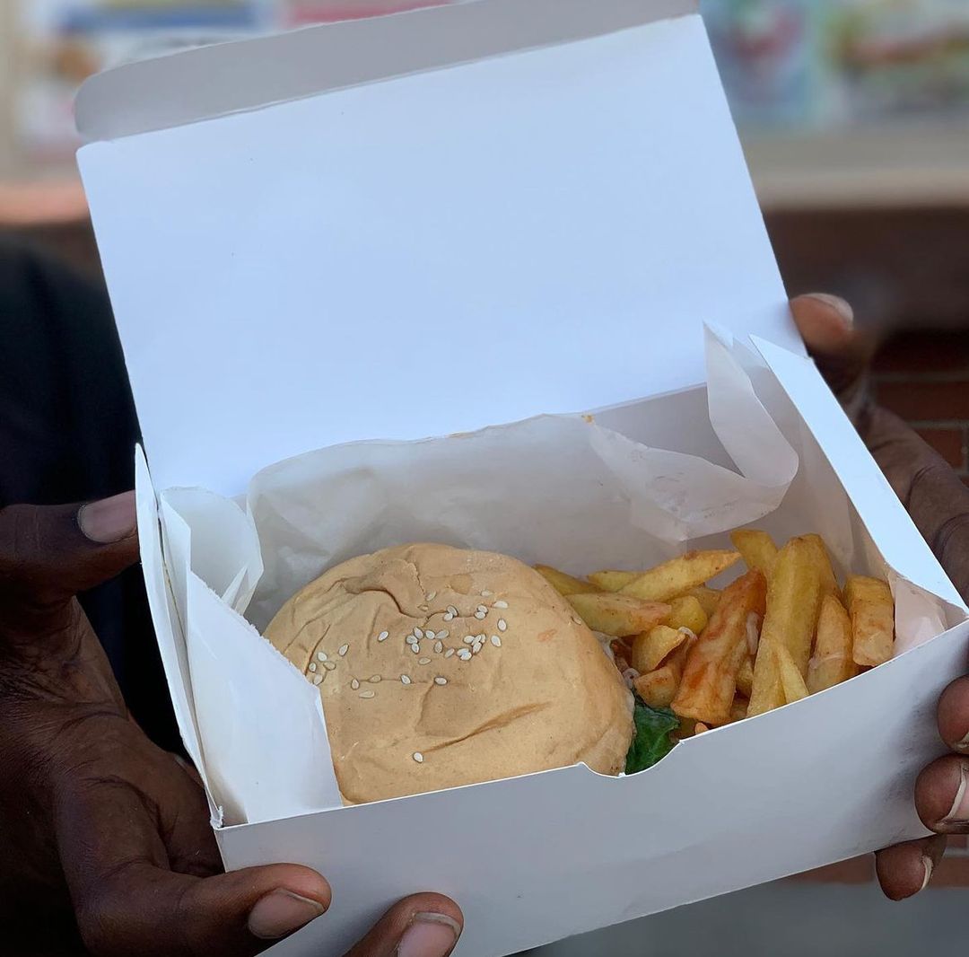 PLAIN WHITE QUICK SERVICE TAKEOUT BOXES  