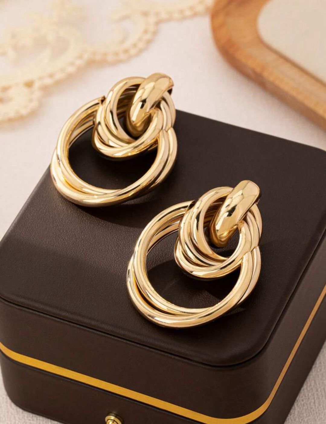 Zinc alloy circle earrings 