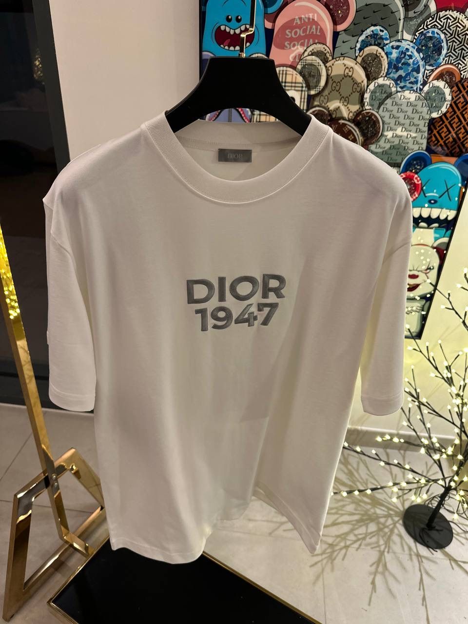 DIOR