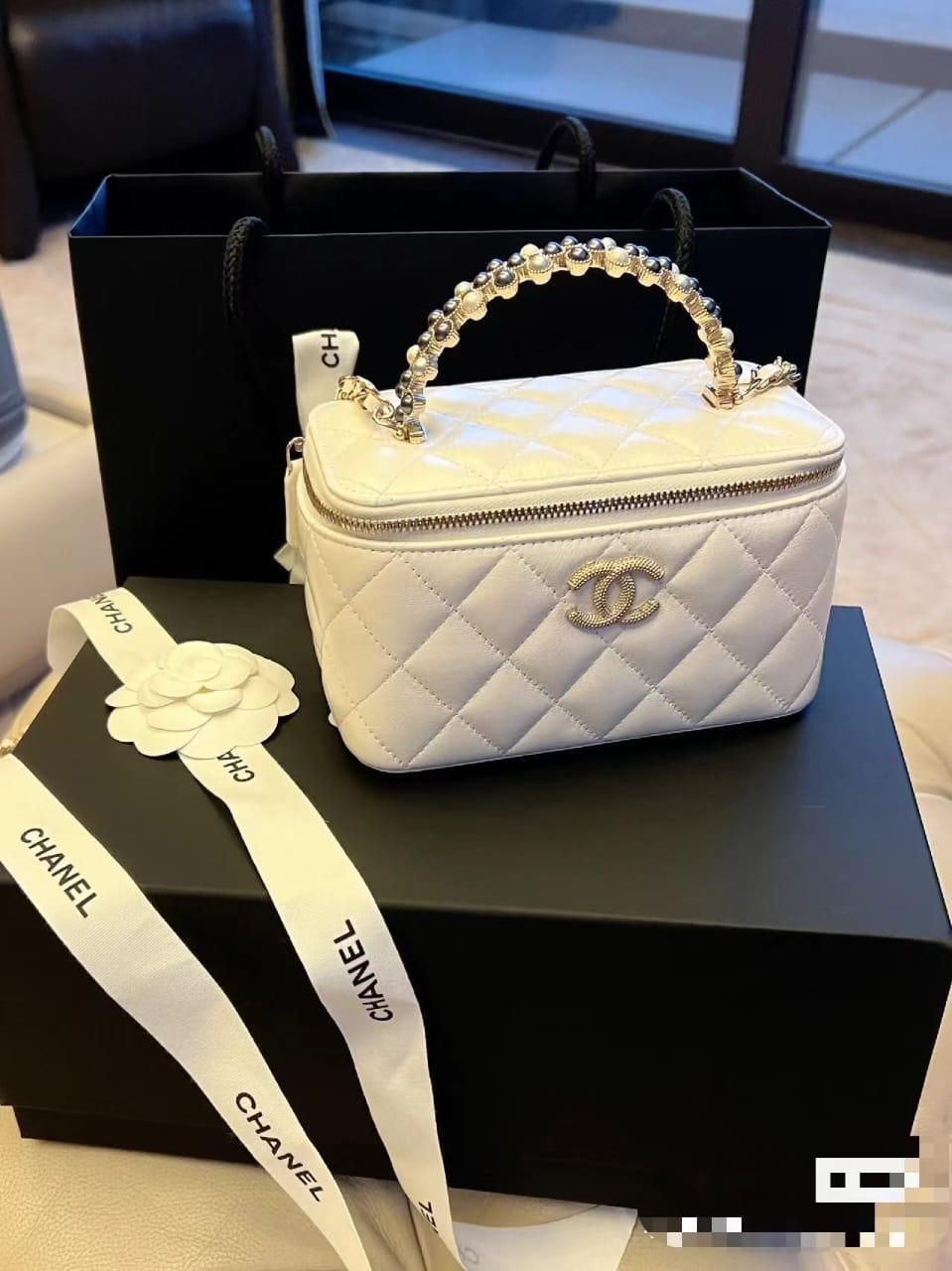 CHANEL Vanity Chain Shoulder crossbody Bag