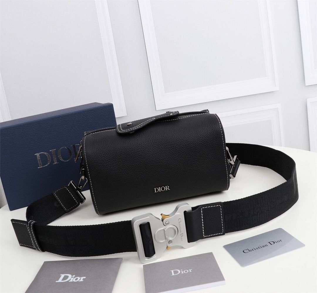 DIOR Dior lingot 22 bag