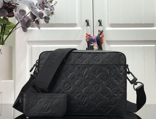 LOUIS VUITTON Duo Messenger bag