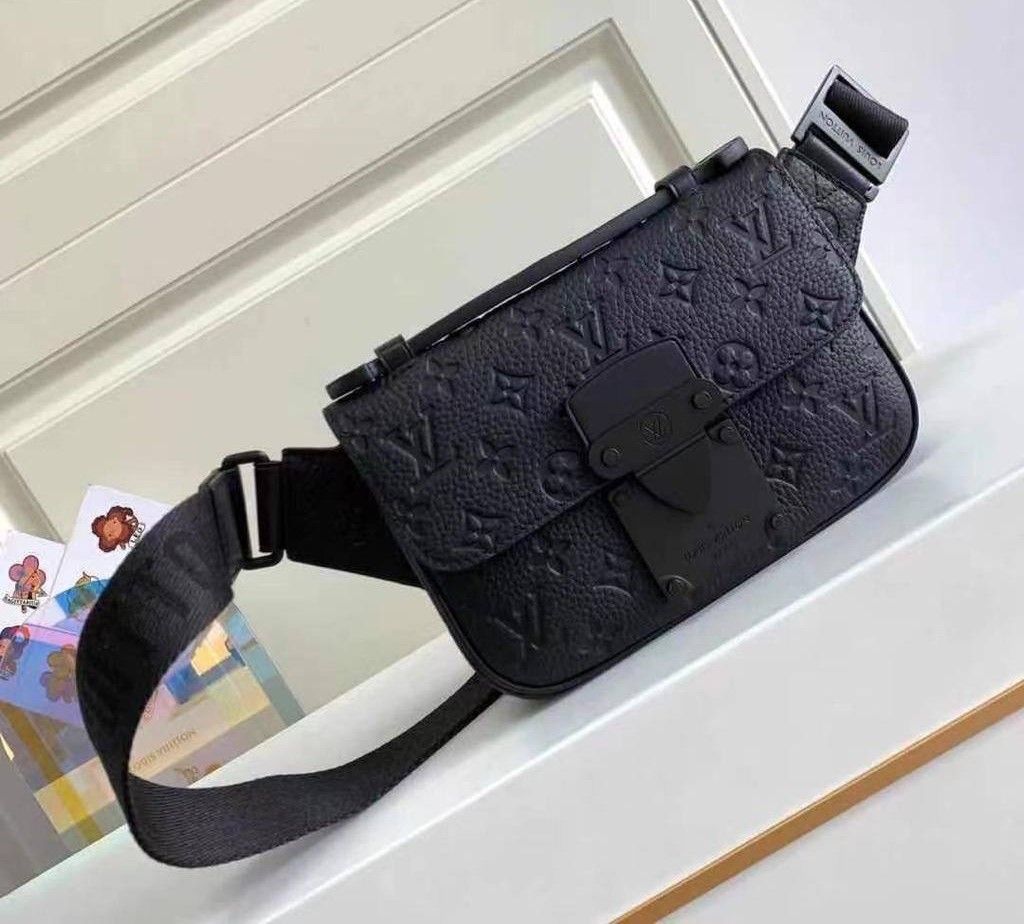 LOUIS VUITTON S Lock Sling Bag