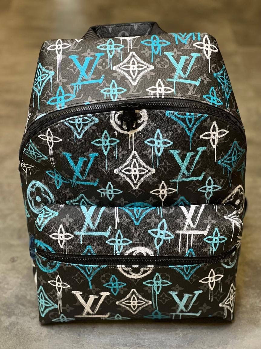 LOUIS VUITTON Discovery Backpack