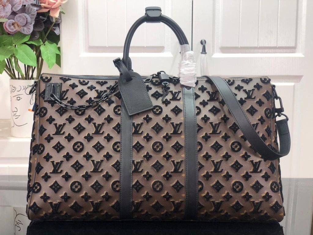  LOUIS VUITTON Keepall Bandouliere 50 