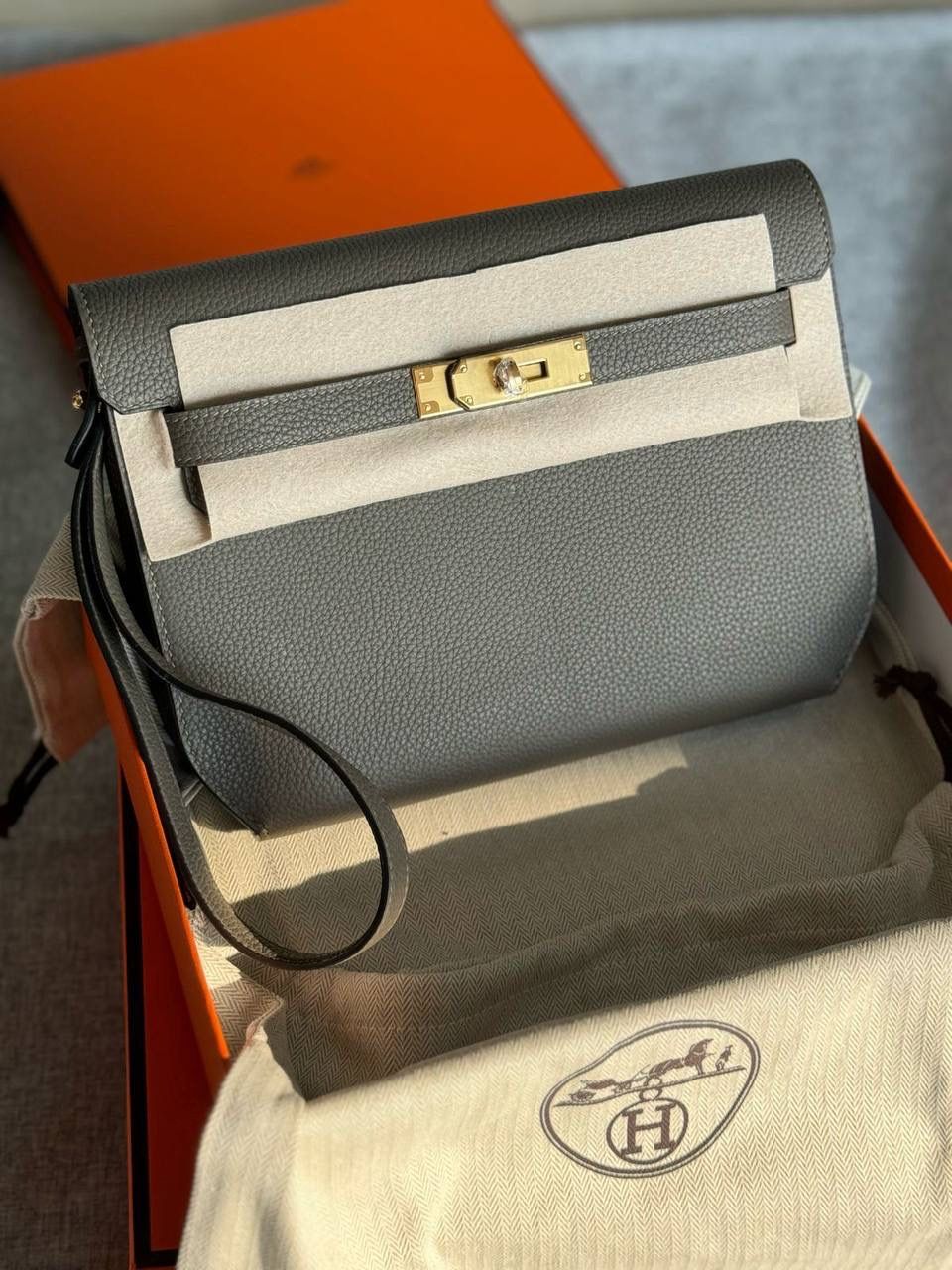 HERMES Kelly depeches 25 pouch  