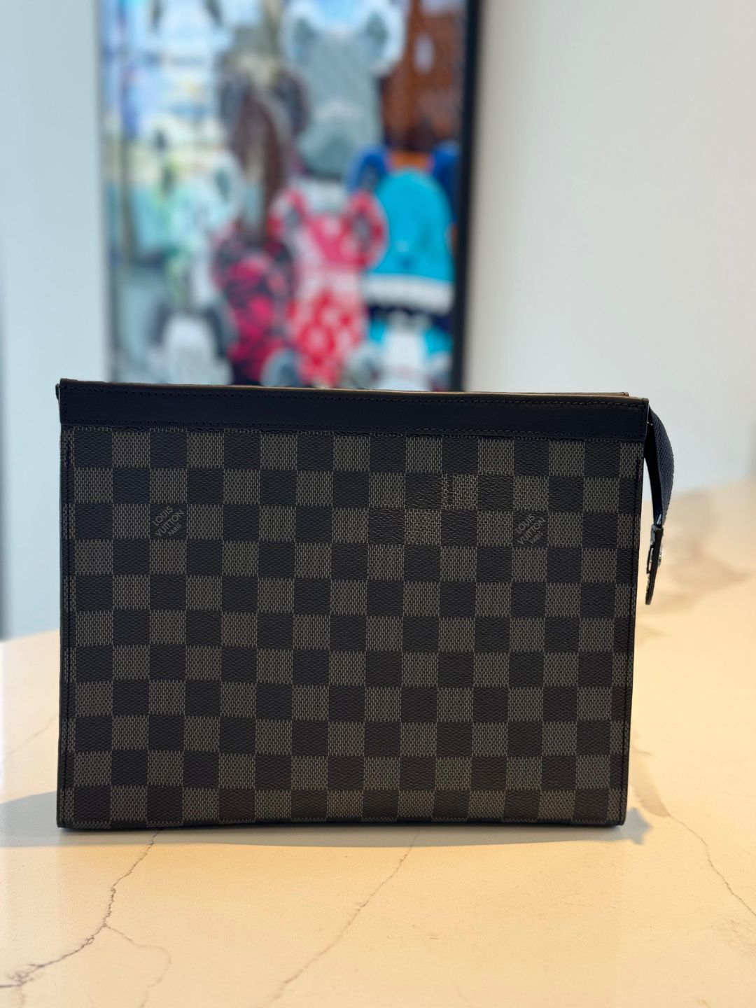  LOUIS VUITTON Pochette Apollo clutch bag