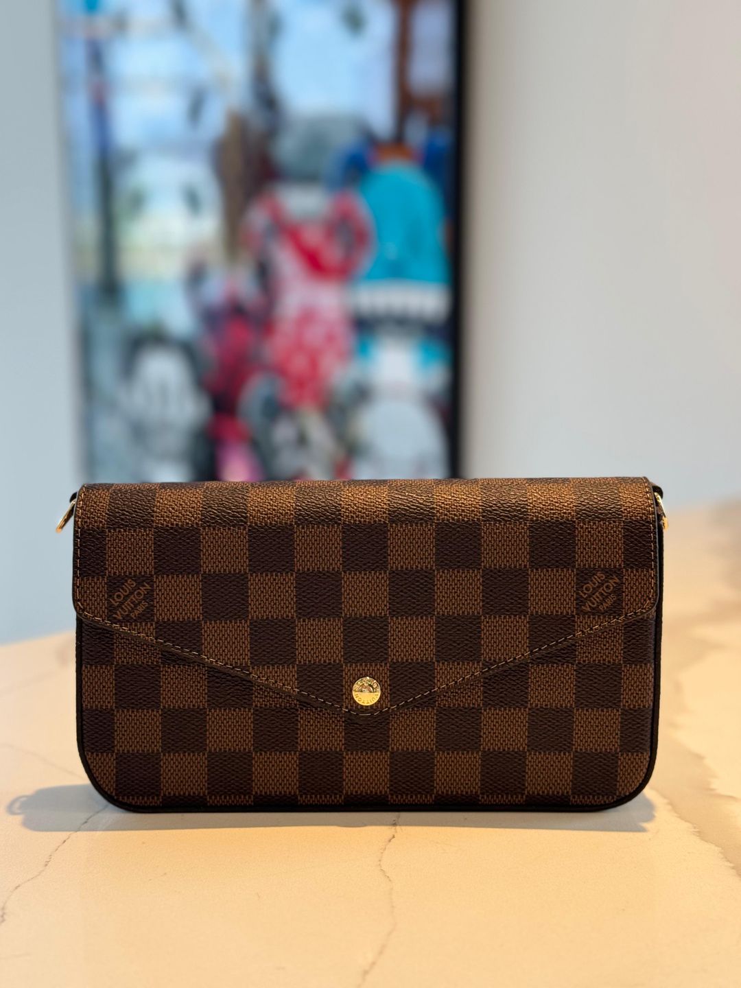 LOUIS VUITTON Félicie Pochette