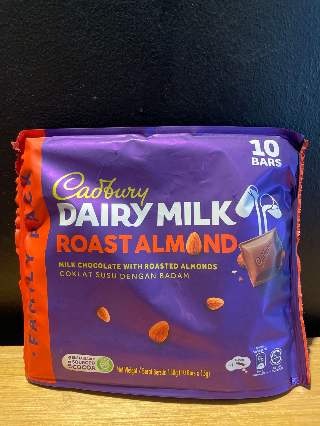 Cadbury Dairy Milk Roast Almond Family Pack 150g