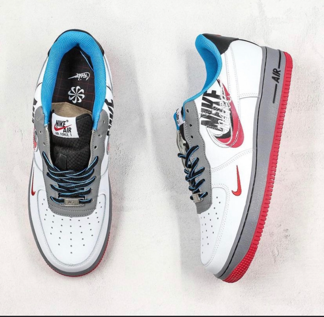 Original Nike Air Force one couleur Bleu / blanc / rouge