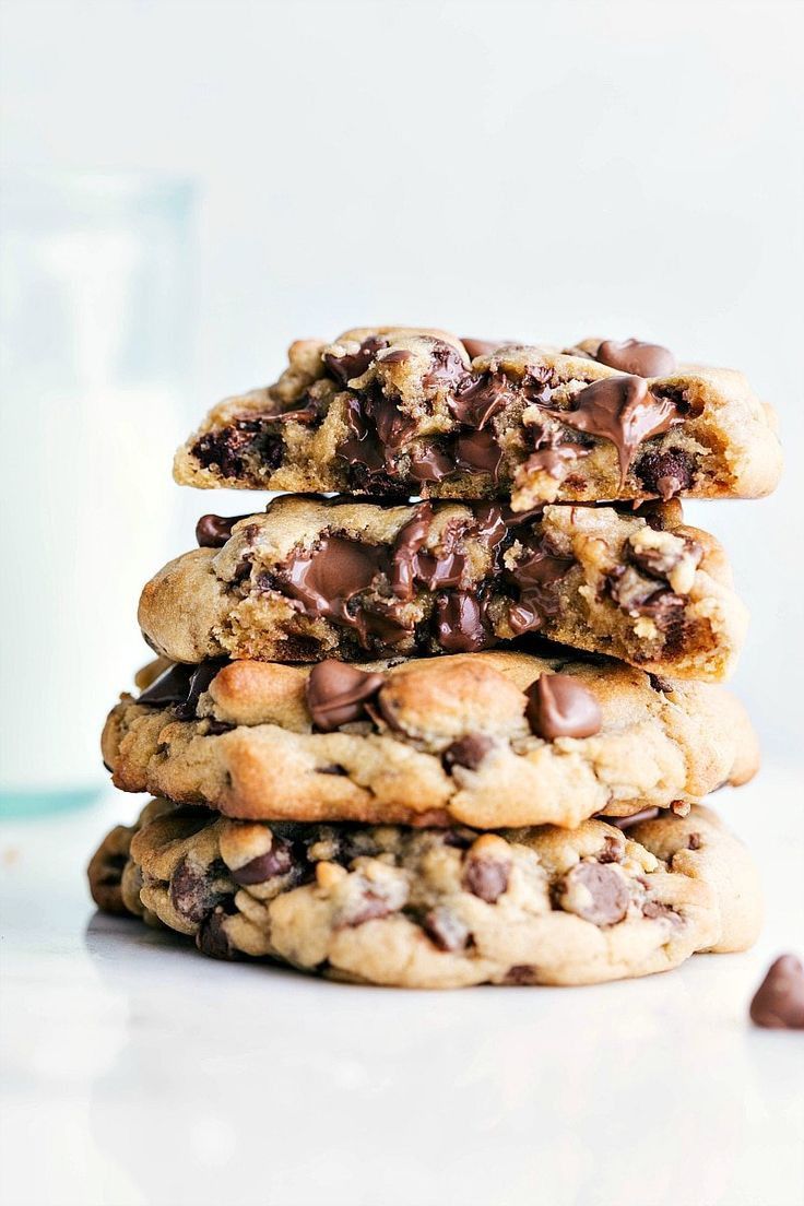 Chocolate Filled Cookies 