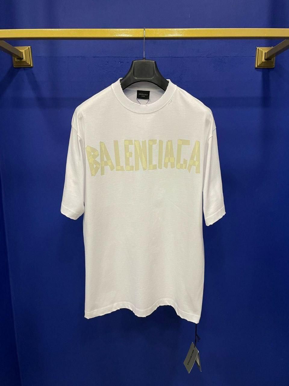 BALENCIAGA