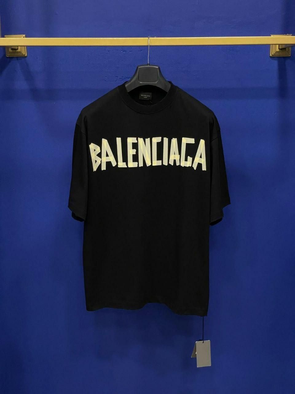 BALENCIAGA