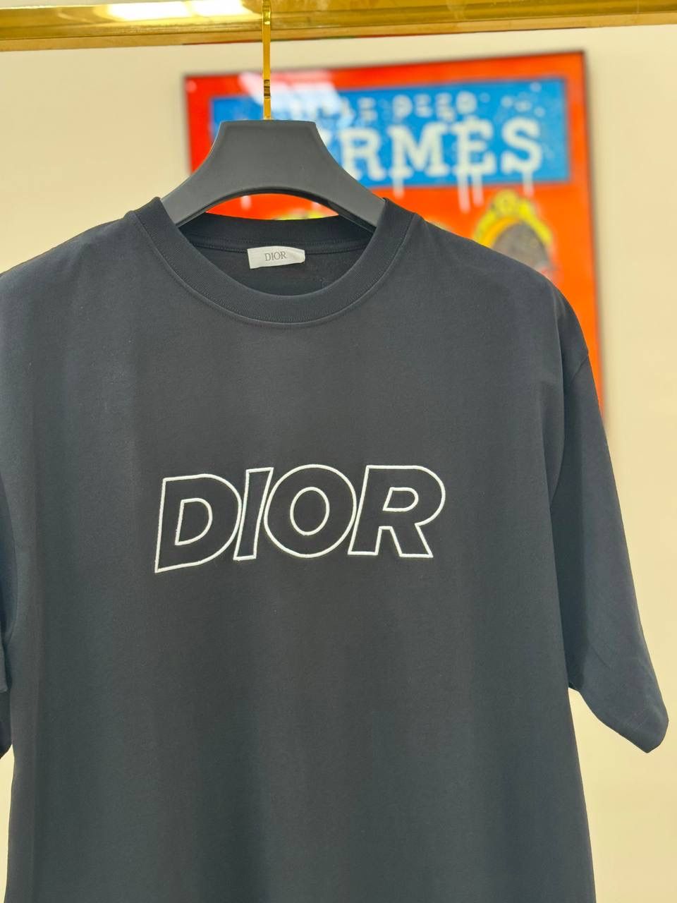 DIOR