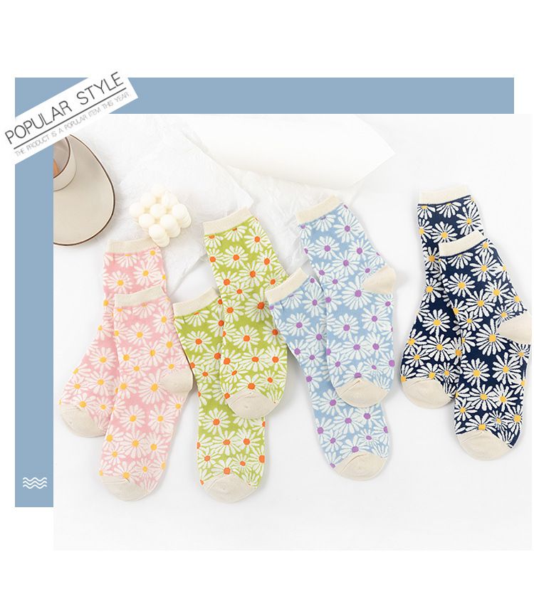 Winter Creative Small Daisy Flower Women's Socks