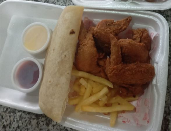 Brendi's Chicken Wings (4 Pcs. Chicken Wings, French Fries, Pita Bread)