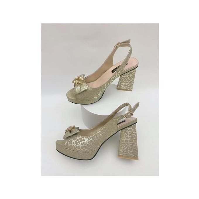 Fang Kenneth Gorgeous Golden Sandal For Ladies