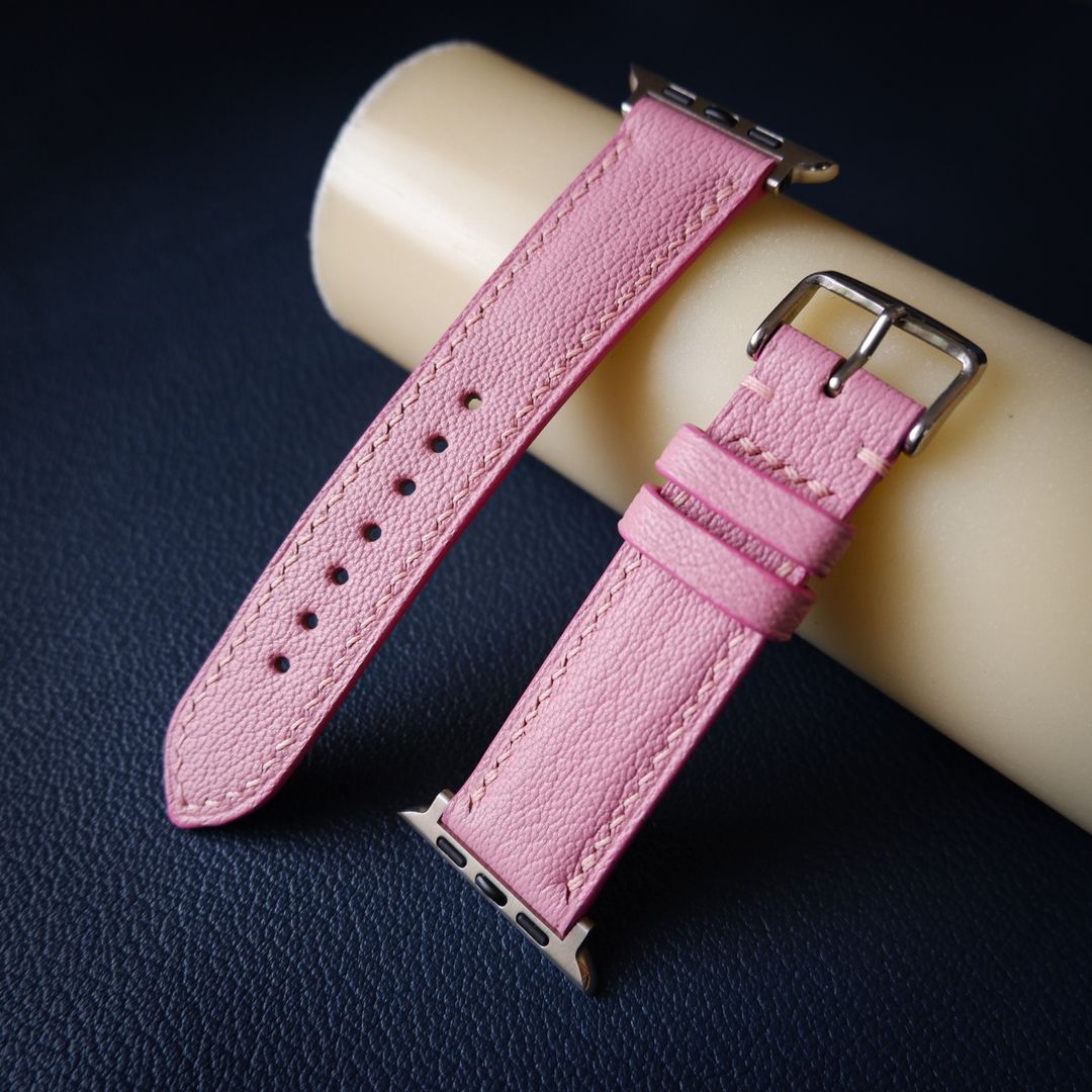 Apple Watch Strap in pink goatskin