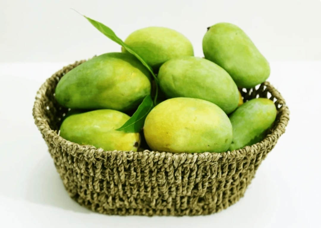 Langra Mangoes (Box of 8-10)
