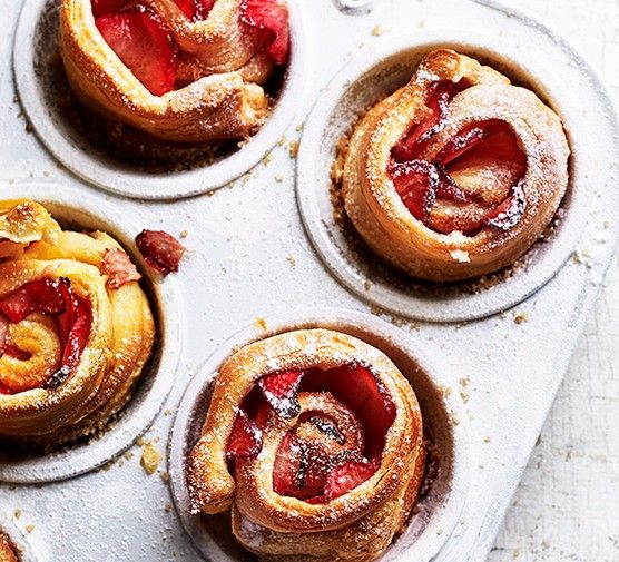 Strawberry Cruffin