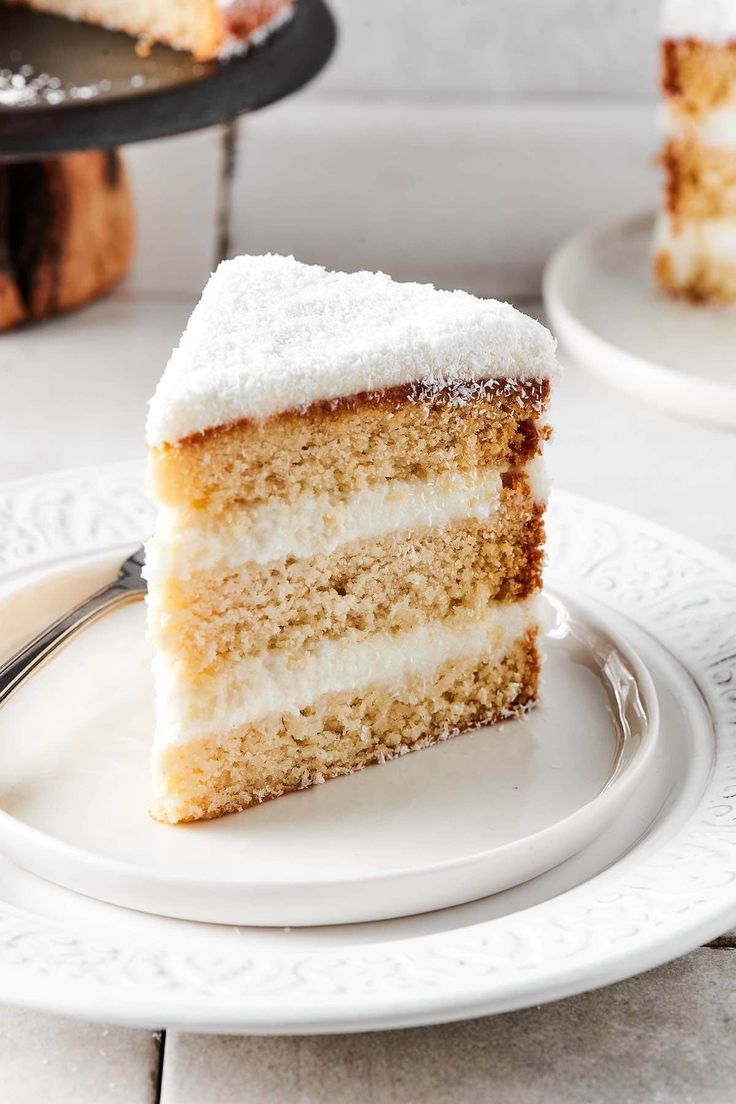 COCONUT CAKE