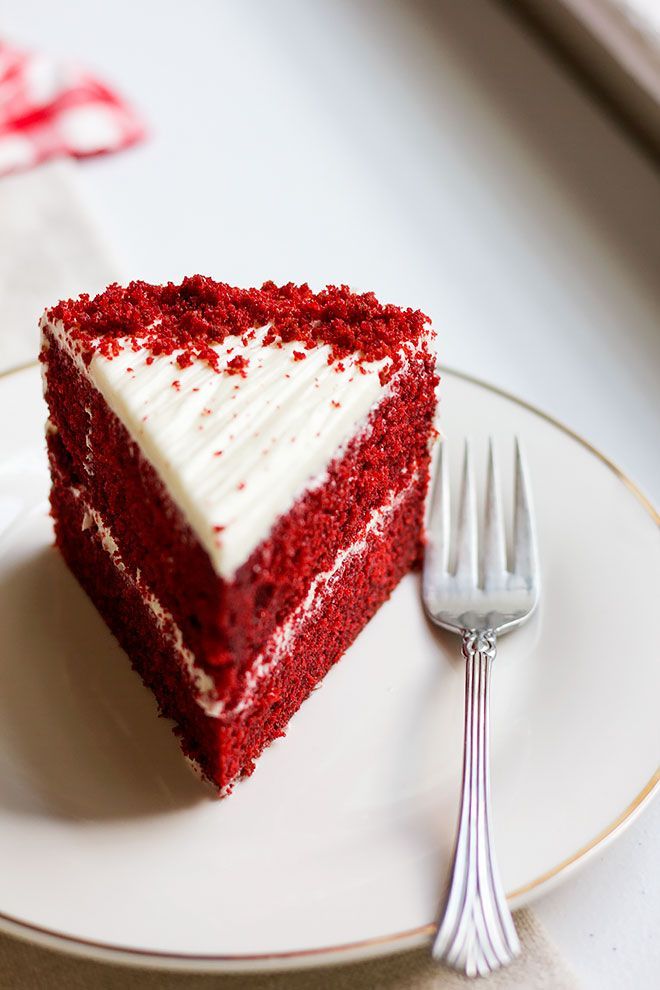 RED VELVET CAKE