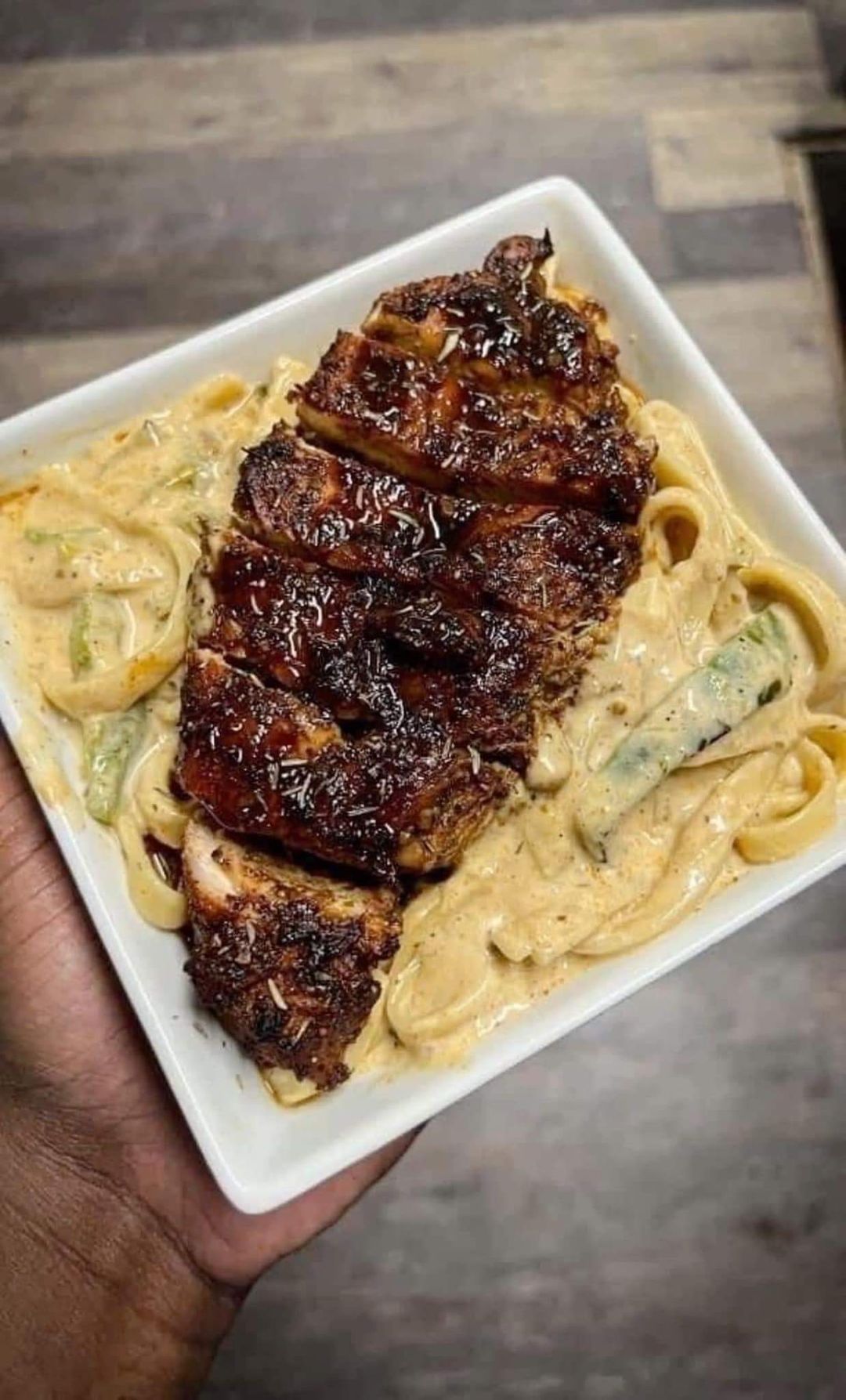 Alfredo & Boneless Grilled Chicken 