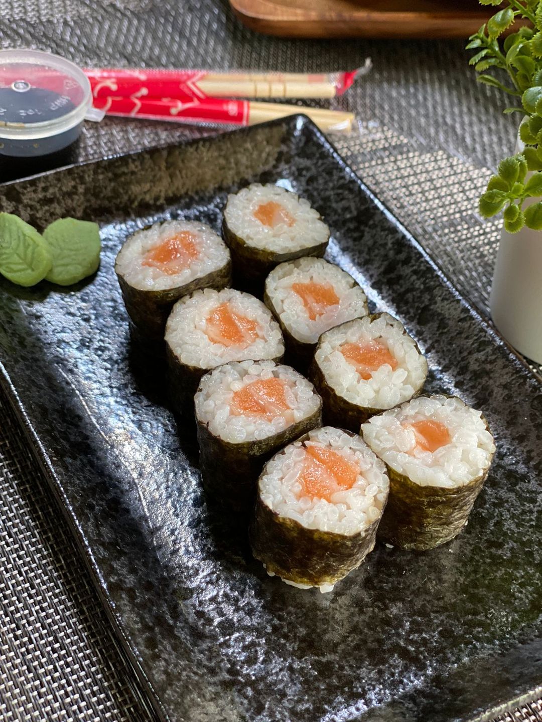 Salmon Maki