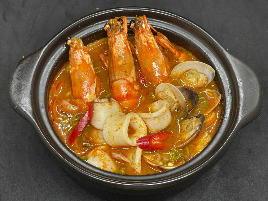 Seafood   Tomyam Soup (2 Pax)