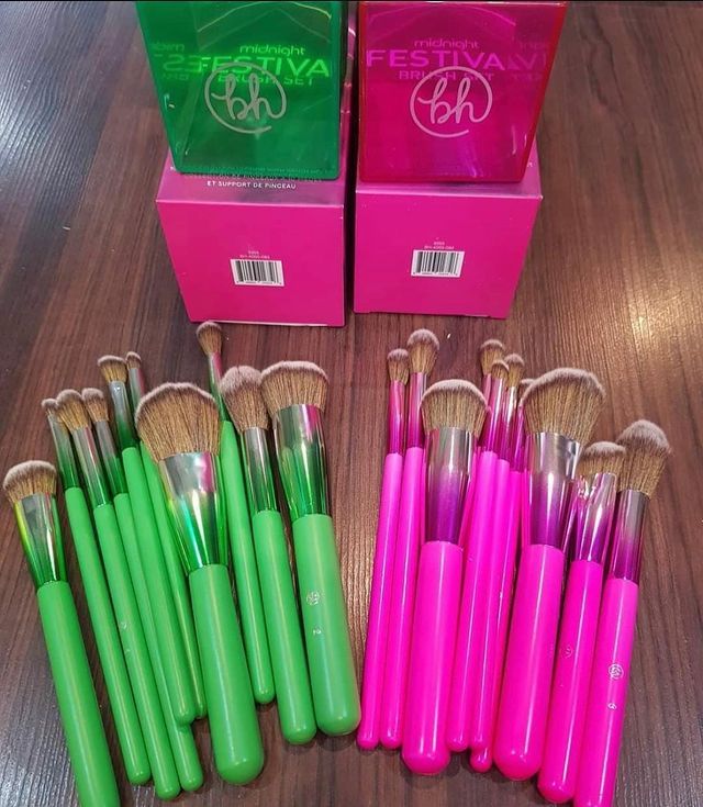 Make up brushes