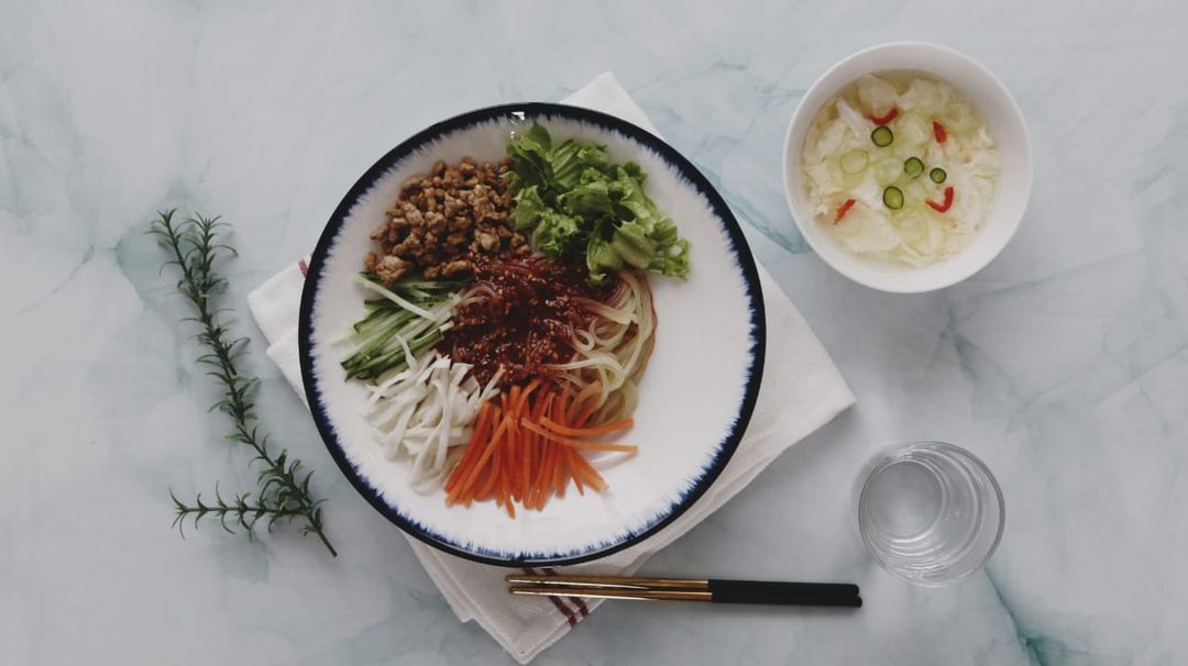 Jjolmyeon (2 servings)