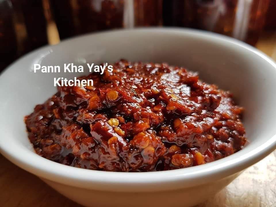 ပန်းခရေ Kitchen_အညာငပိအုံး