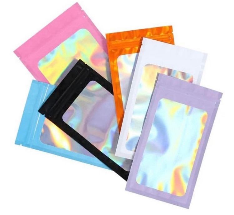 Holographic Pouch