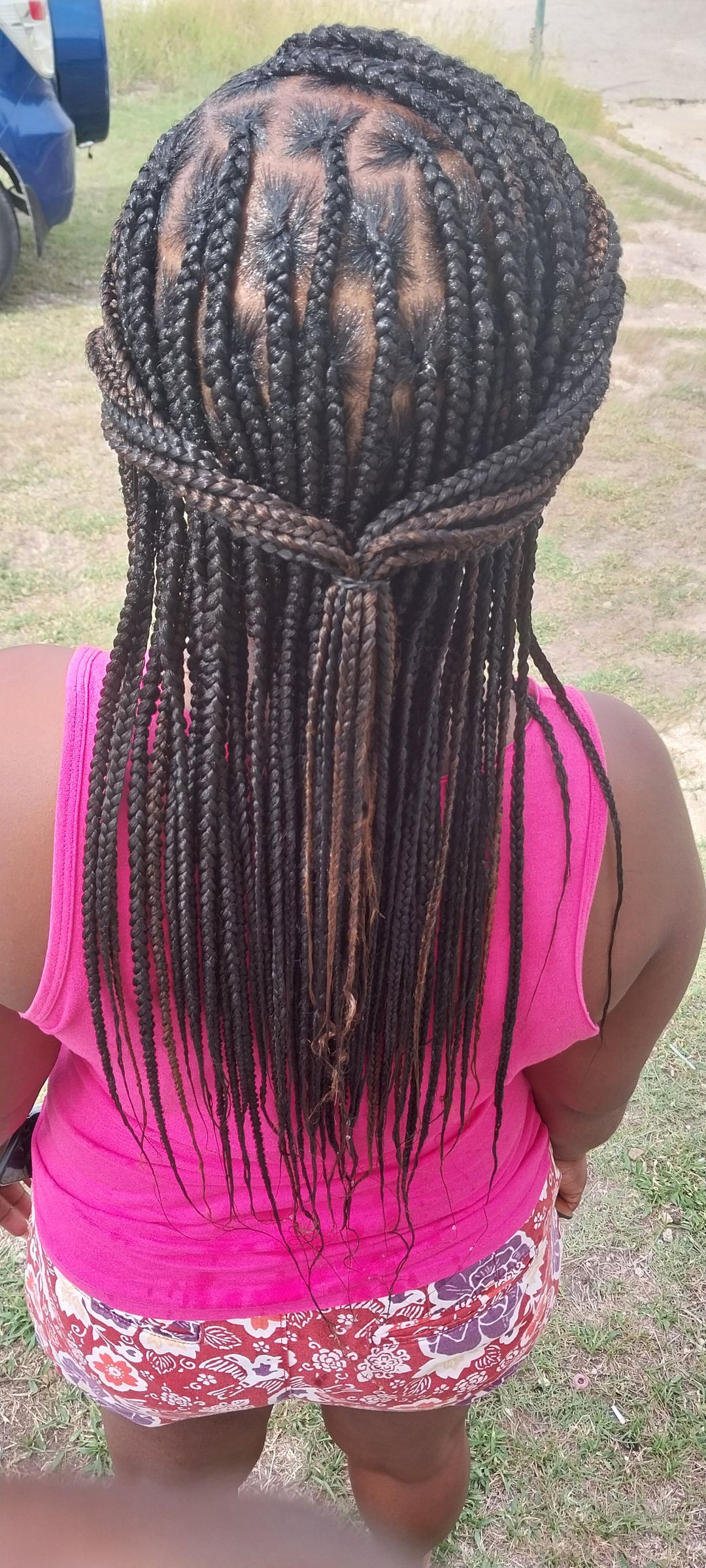 Knotless braids 