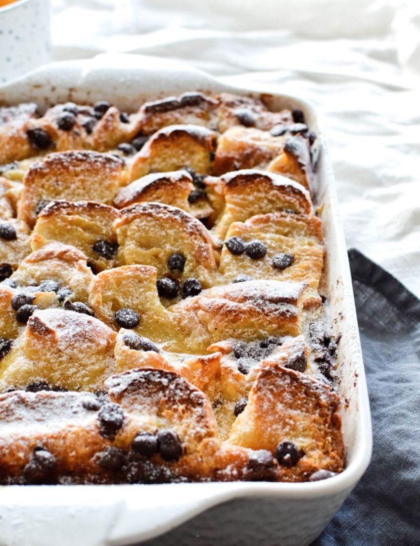 Bread Pudding With Custard Sauce (Large)