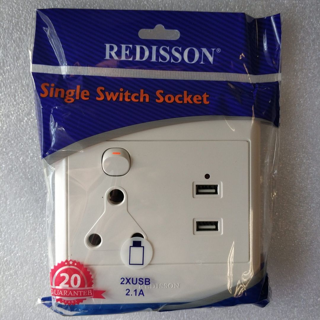 REDISSON 4×4 Single Switched Wall Socket with 2 USB Ports