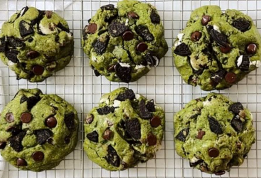 Matcha oreo cookies