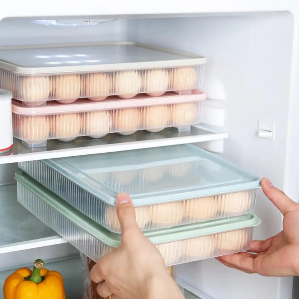 Stackable egg tray 