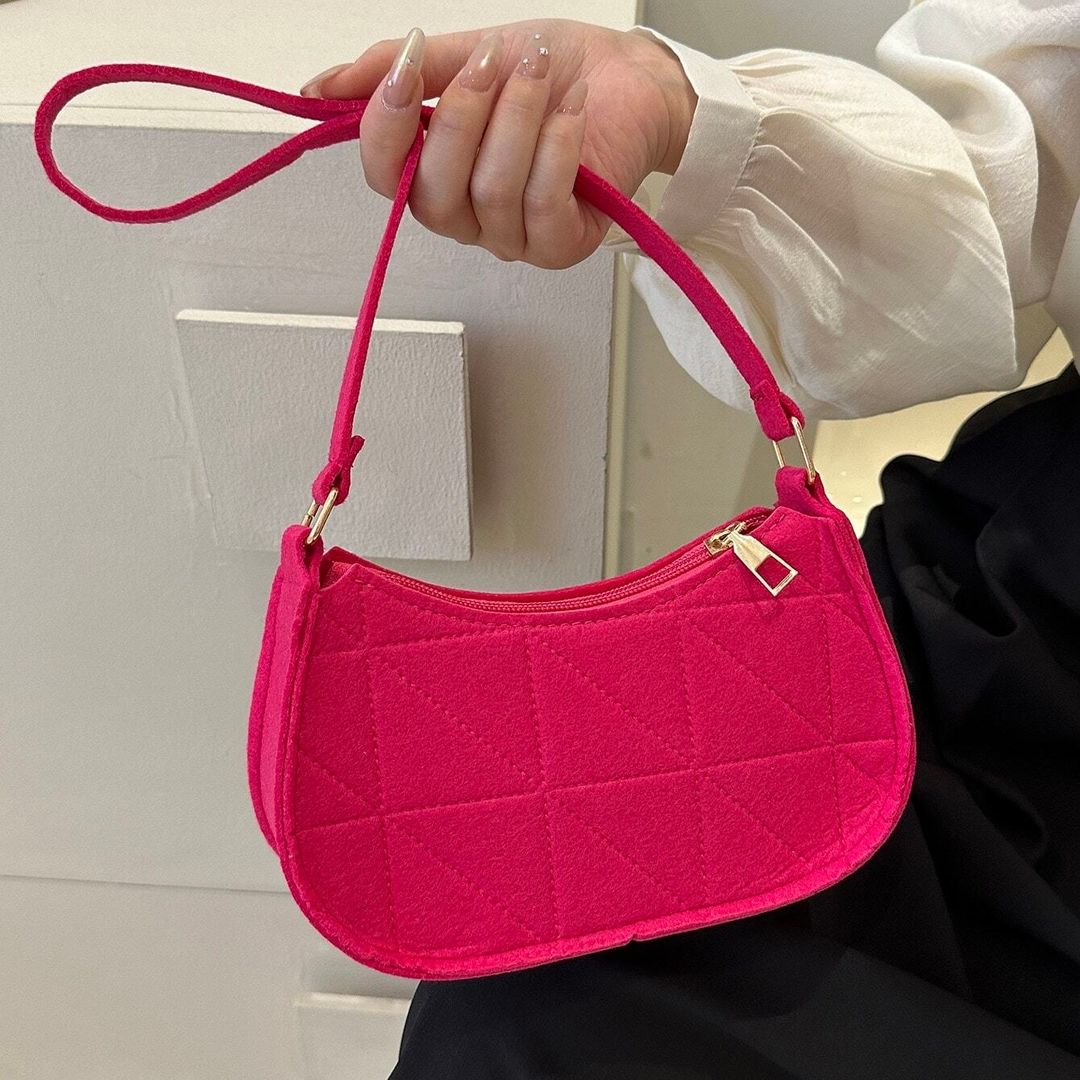 Pink arm purse 