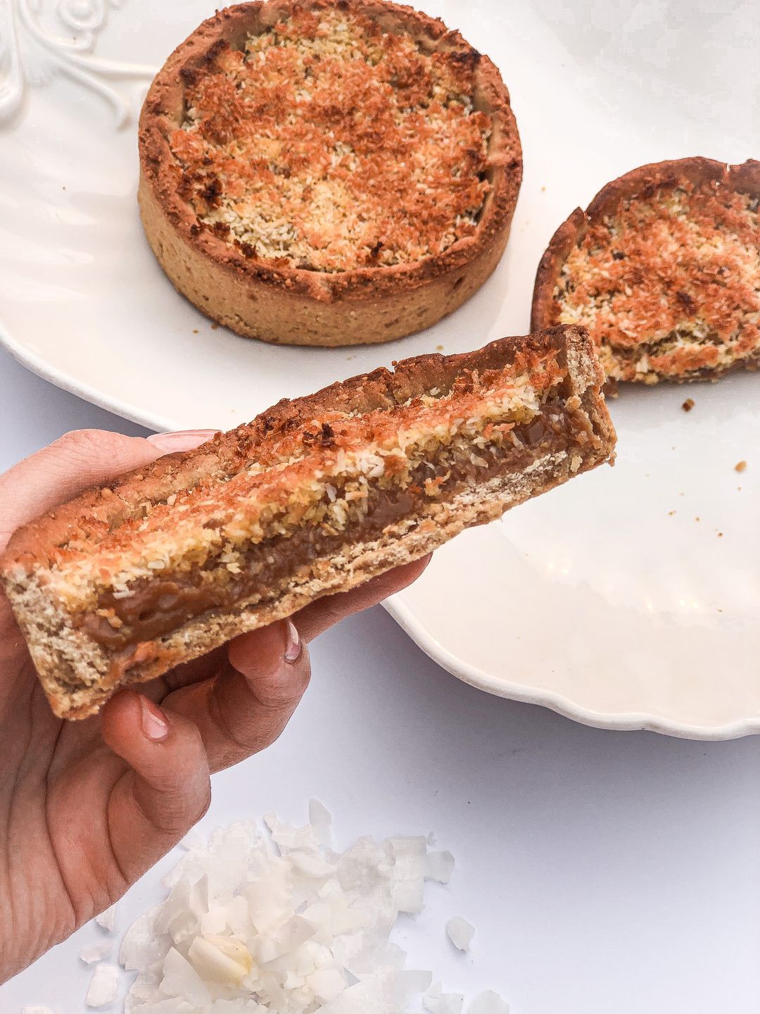 Tarta de coco y dulce de leche con base de almendras 18 cm