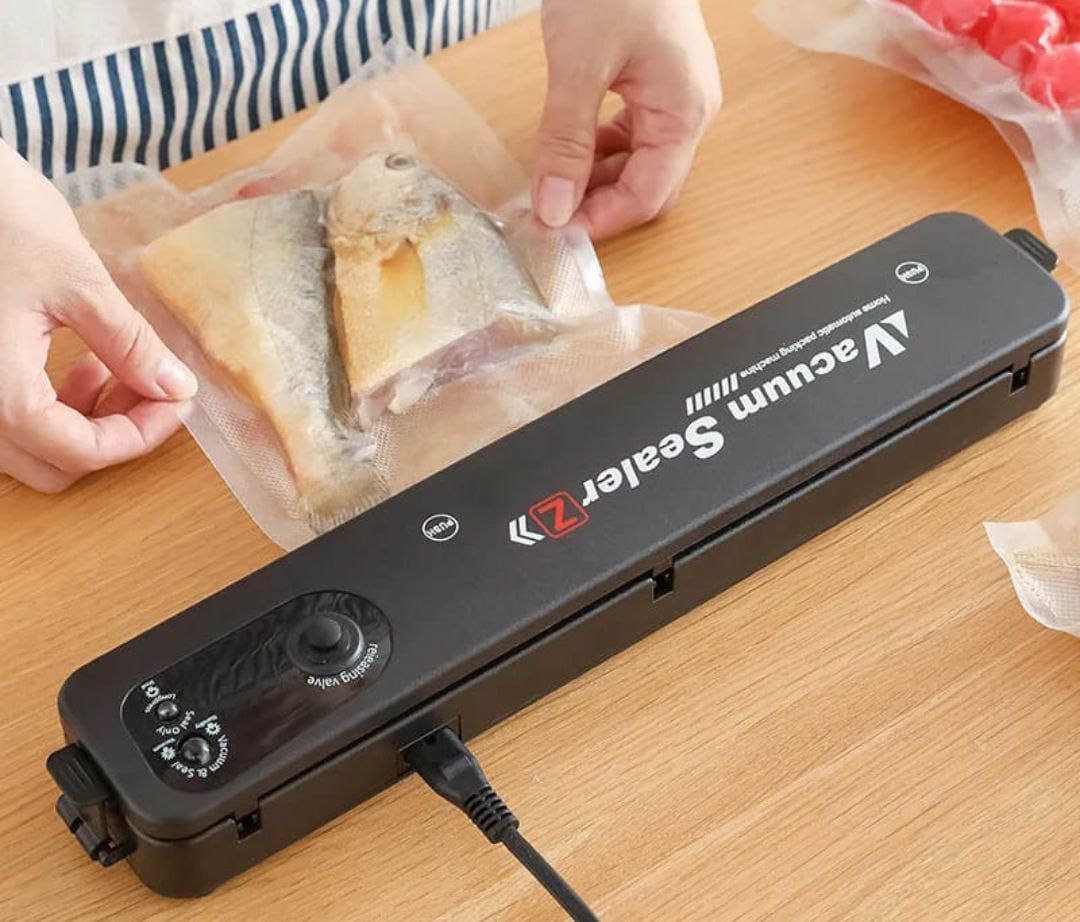 Food vacuum sealer machine
