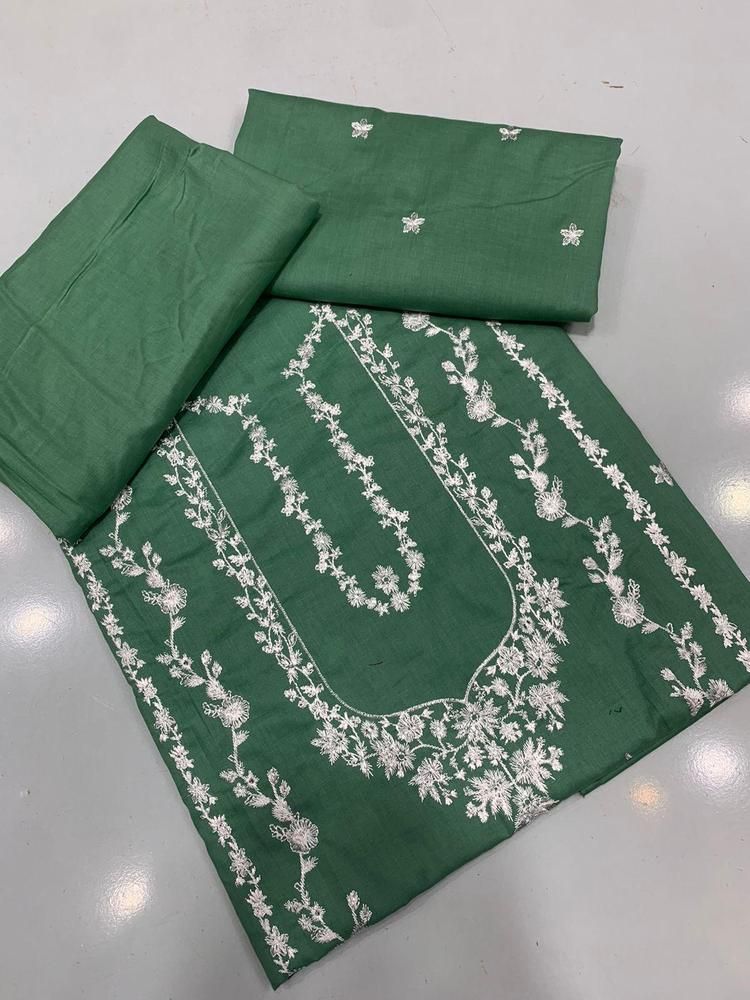 2 PCs Women's Unstitched lawn Embroiderd suit 