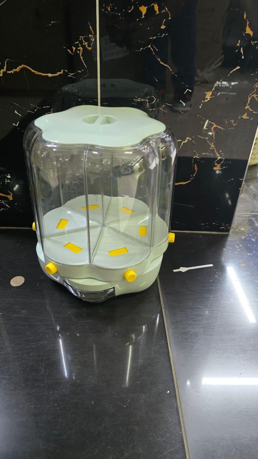 Large 360⁰ Rotating Cereal Dispenser