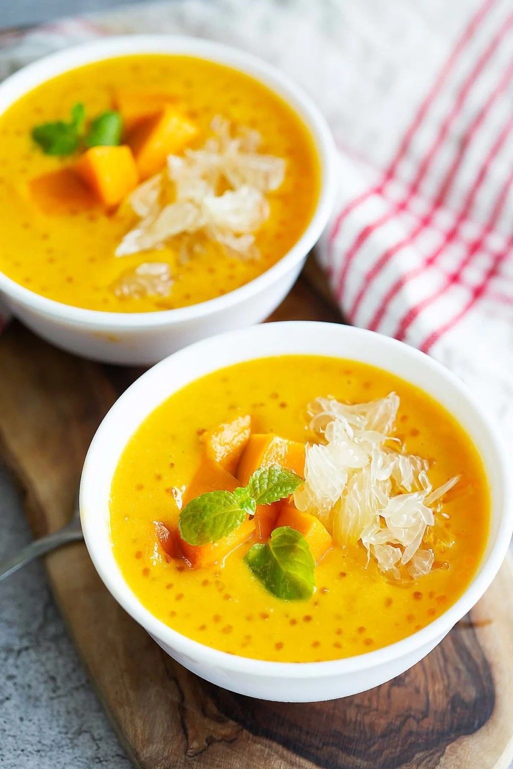 Mango Sago and Pomelo Cream 杨汁甘露