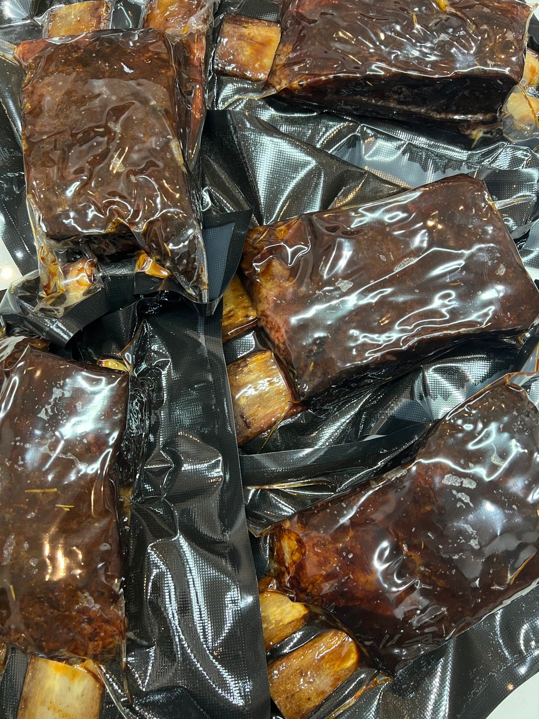 Frozen Smoked BBQ Chuck Beef Short Ribs (1 full slab, approx. 2kg)