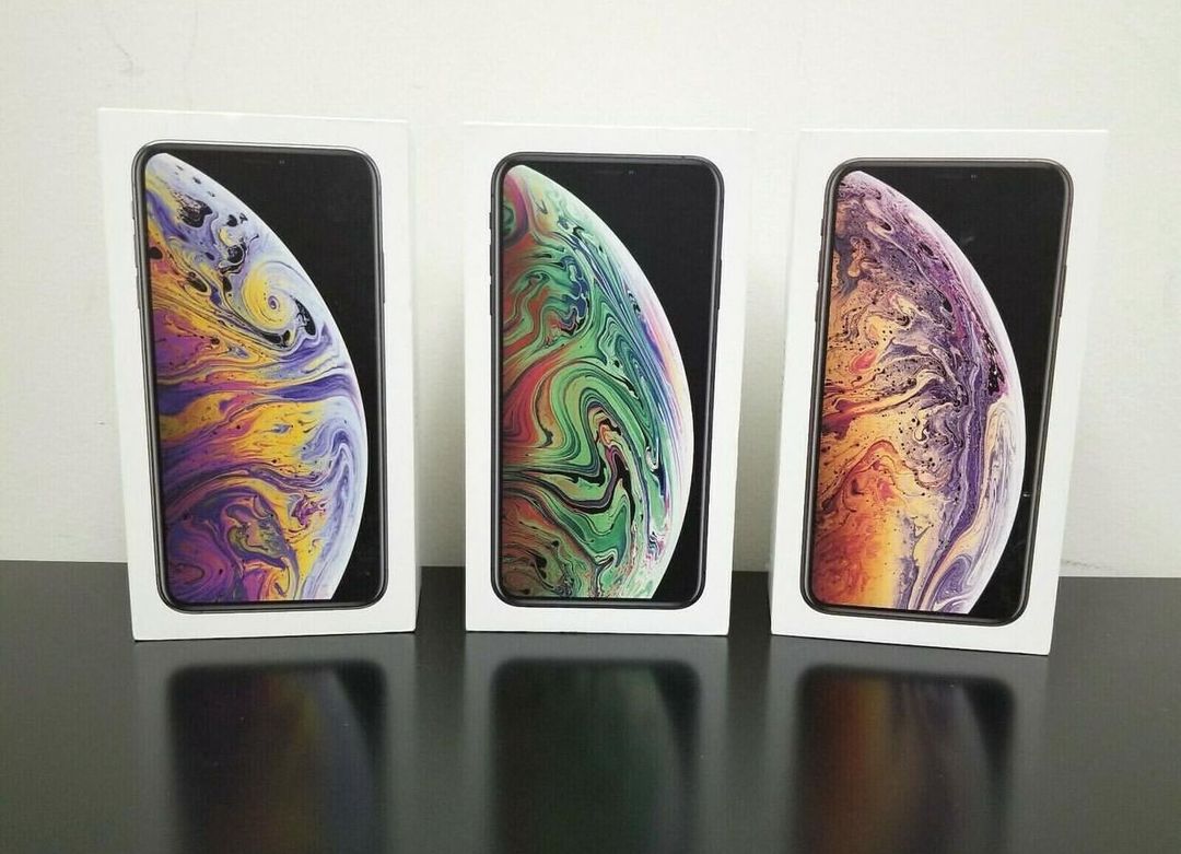 Boxed iPhone XS Max 256gb