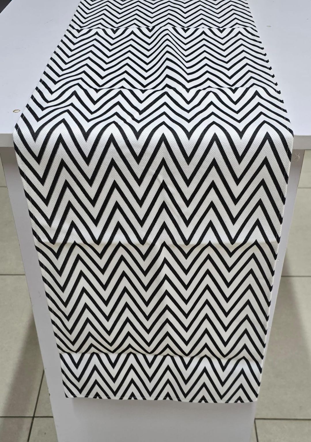 Unique and Elegant Table Runners