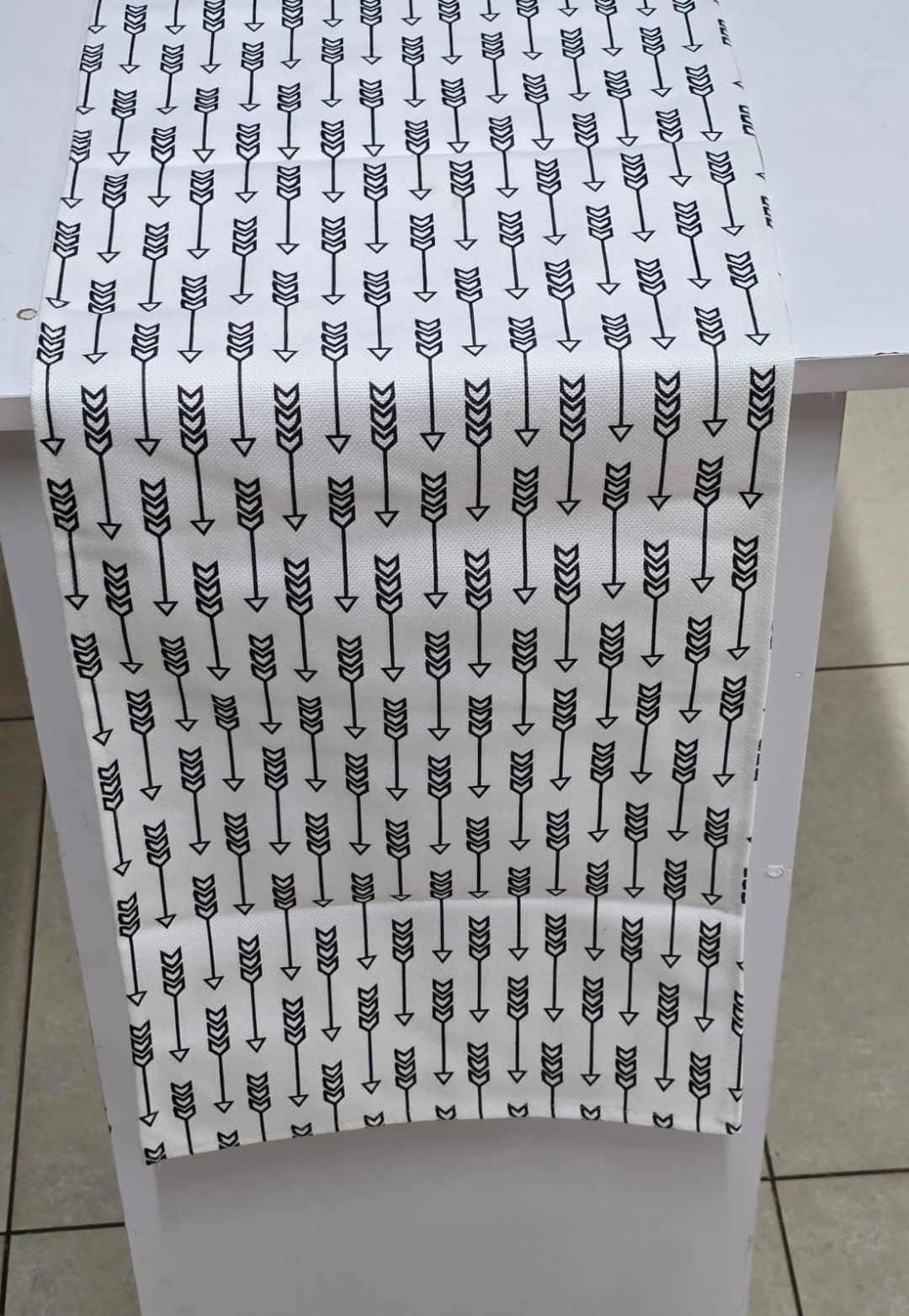 Unique and Elegant Table Runners