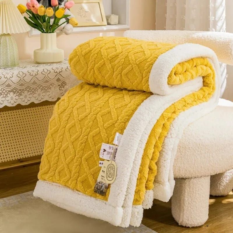 Thickened Lamb Flannel / Shawl Blanket